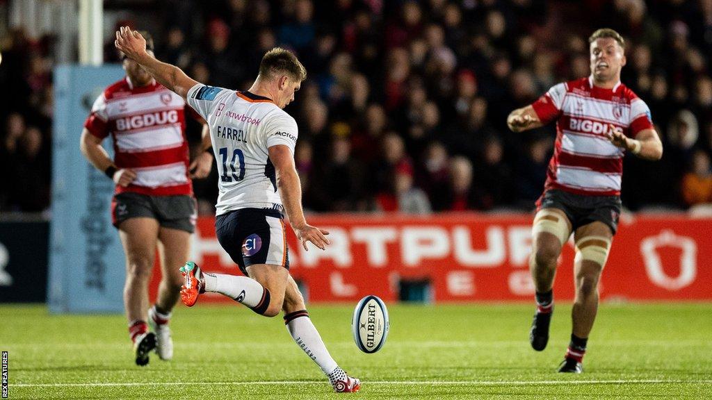 Owen Farrell scores a drop goal for Saracens