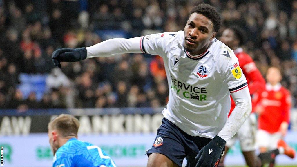 Bolton Wanderers sealed their place in the last eight of the Papa John's Trophy courtesy of beating Manchester United's U21s 4-0 on Tuesday