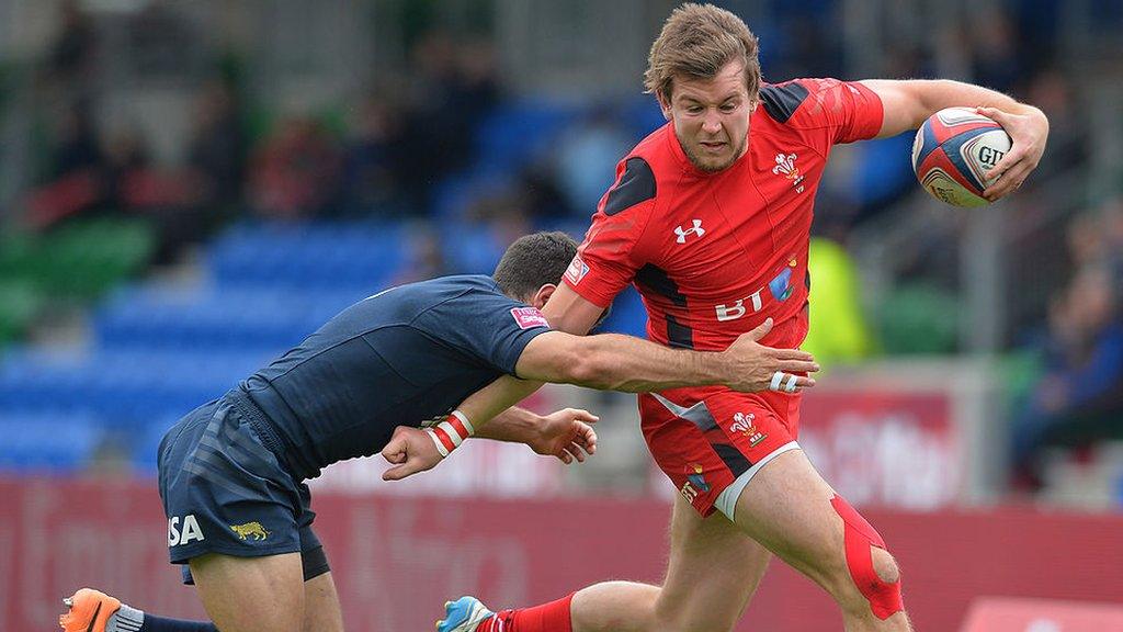 Jason Harries playing for Wales Sevens