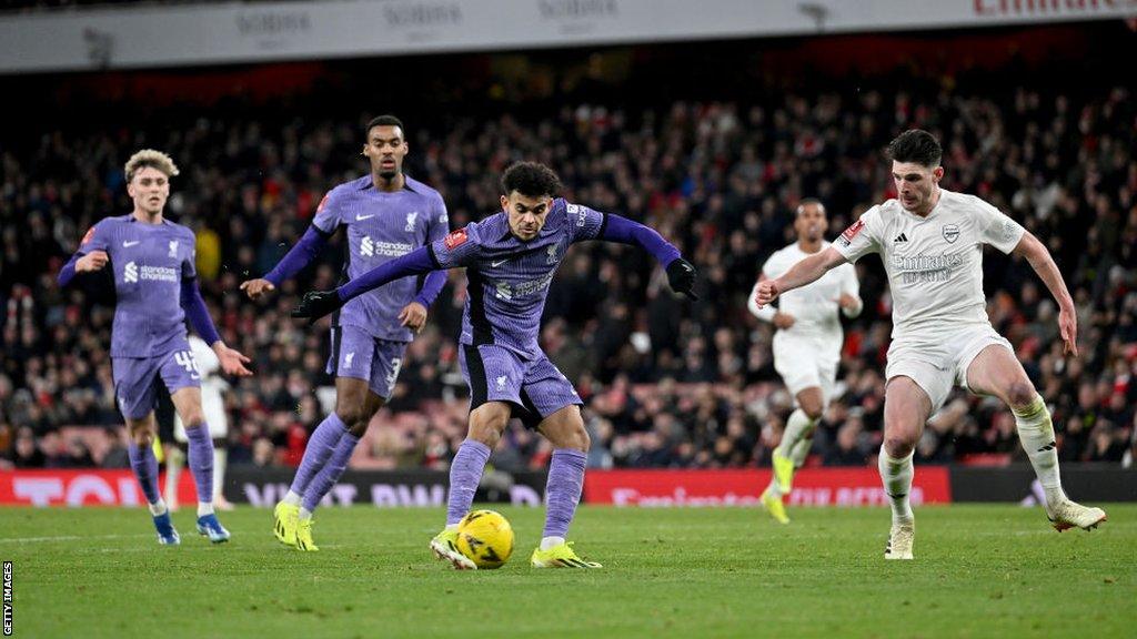 Luis Diaz scores for Liverpool