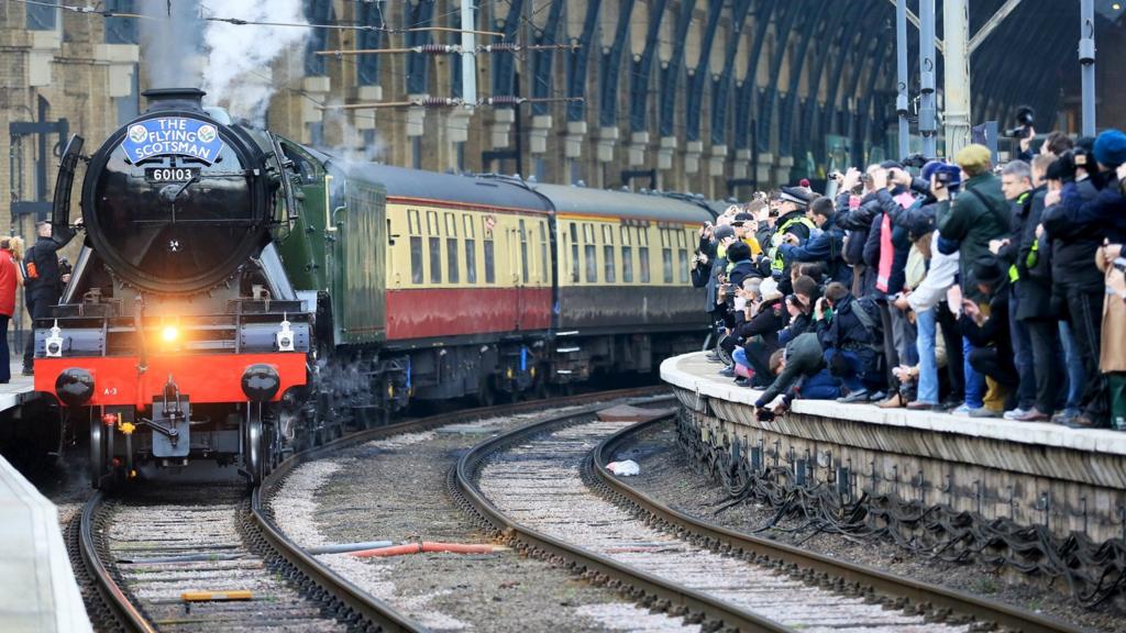 BBC Local Live Beds, Herts & Bucks on Thursday, 25 February 2016 BBC