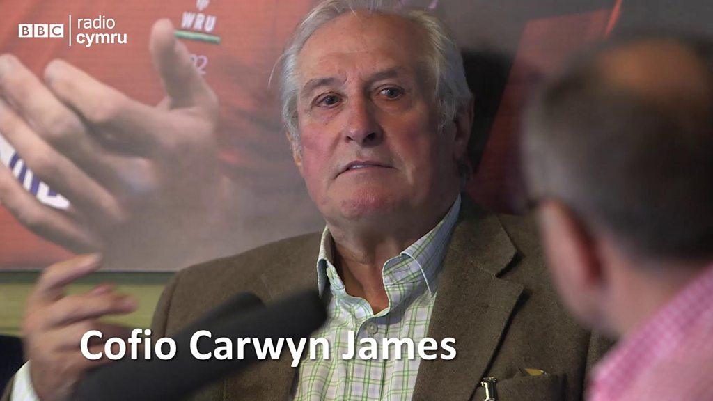 Syr Gareth Edwards yn cofio Carwyn James