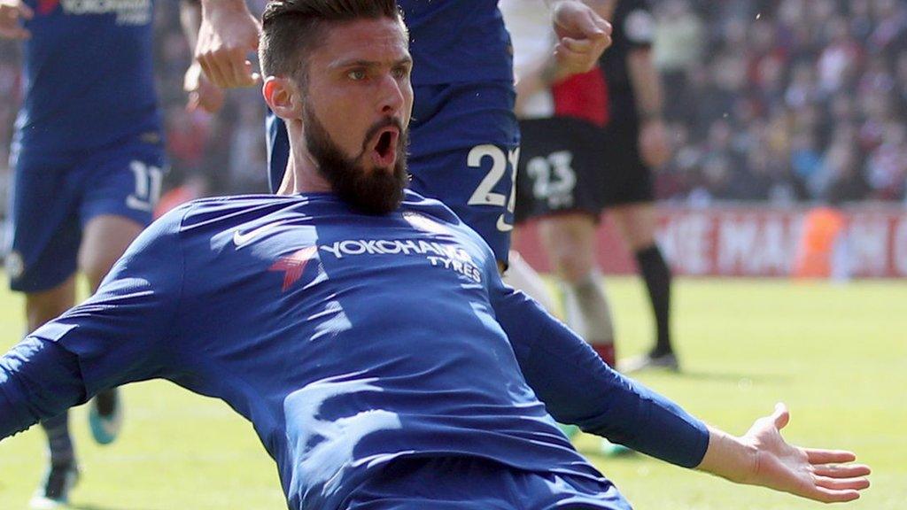 Olivier Giroud celebrates