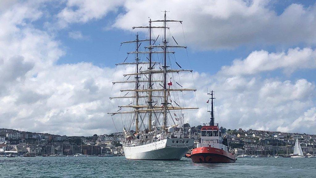 Polish ship Dar Młodzieży