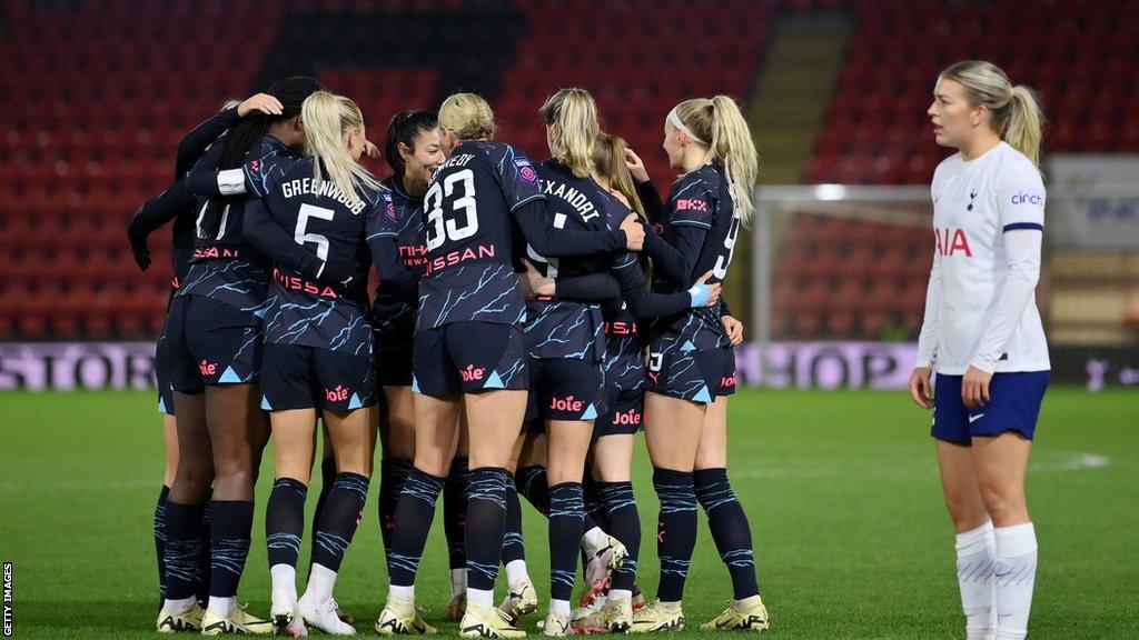 Manchester City celebrate after Yui Hasegawa scores against Tottenham