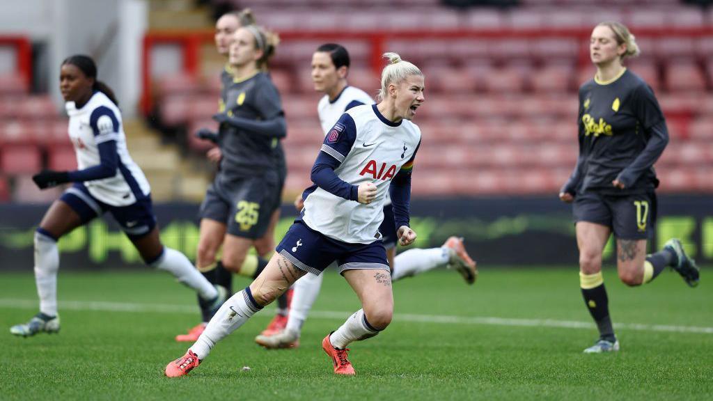 Tottenham's Beth England celebrates