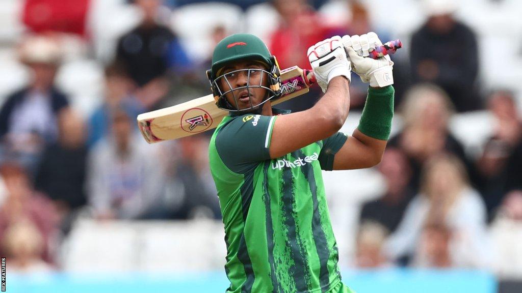 Rishi Patel batting for Leicestershire