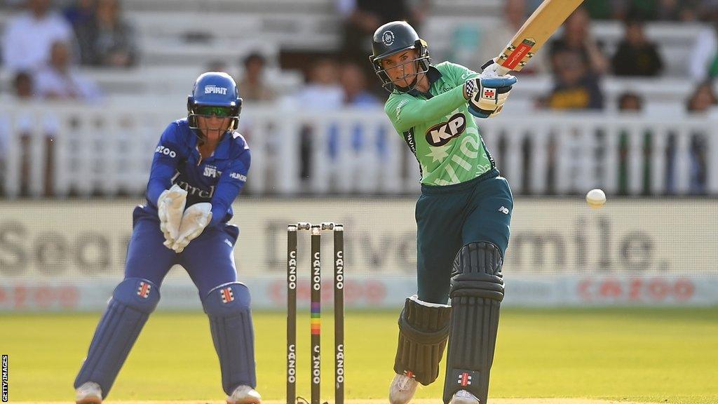 Lauren Winfield-Hill batting for Oval Invincibles