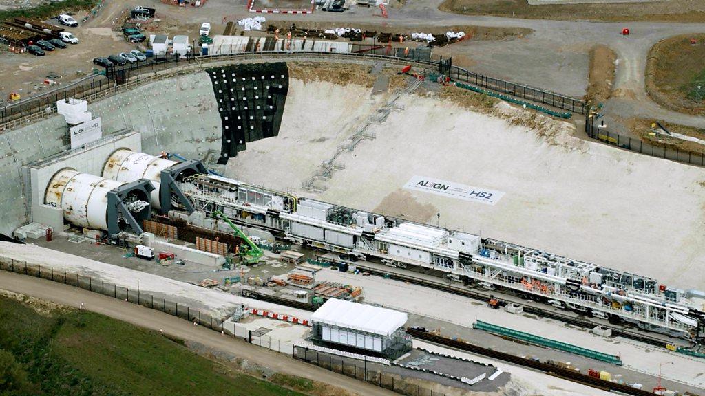 Tunnel boring machine