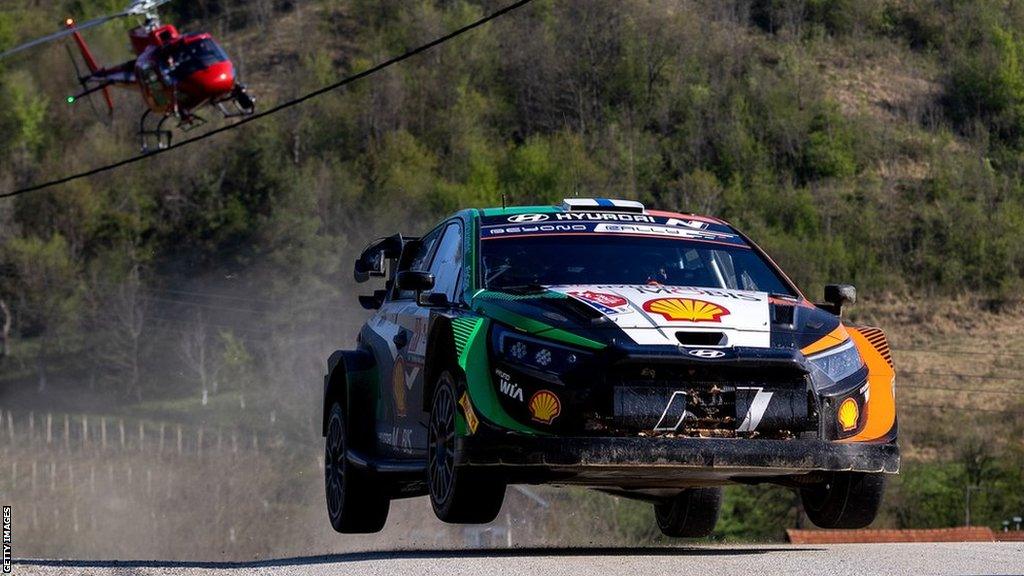 Hyundai ran an Irish flag livery in tribute to Breen