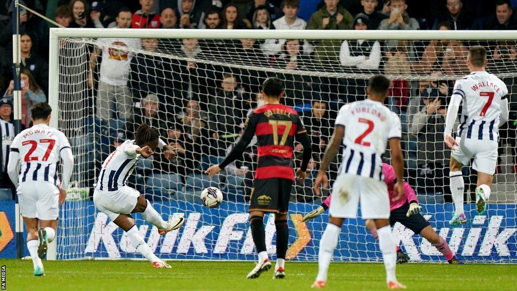 Brandon Thomas-Asante scores a penalty for West Brom