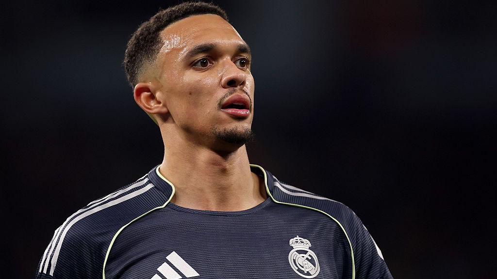 Trent Alexander-Arnold playing for Real Madrid