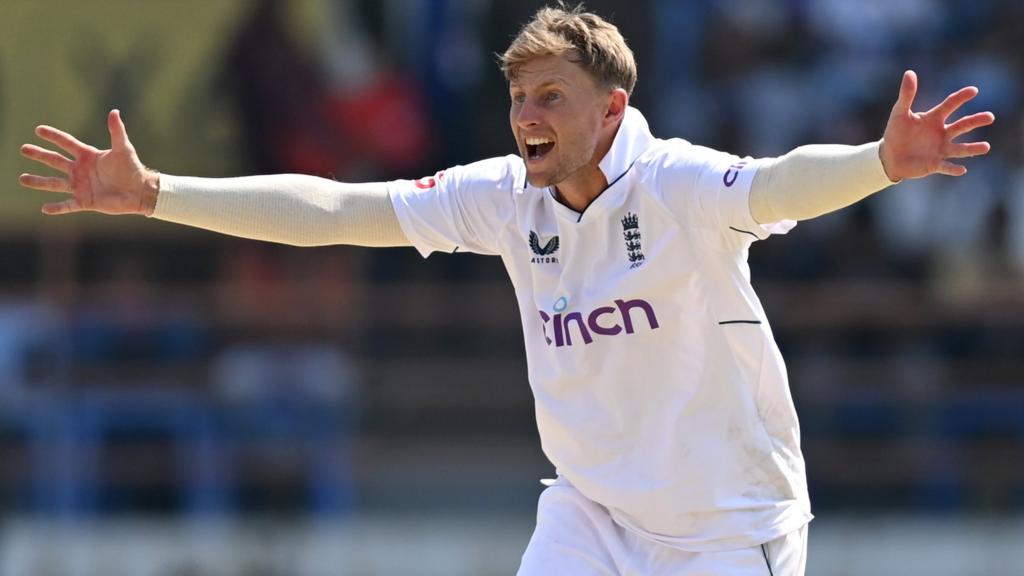 England's Joe Root appeals for lbw