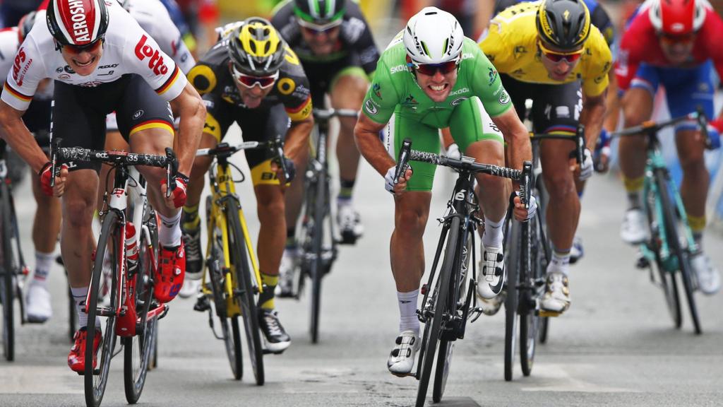 Mark Cavendish wins stage 3