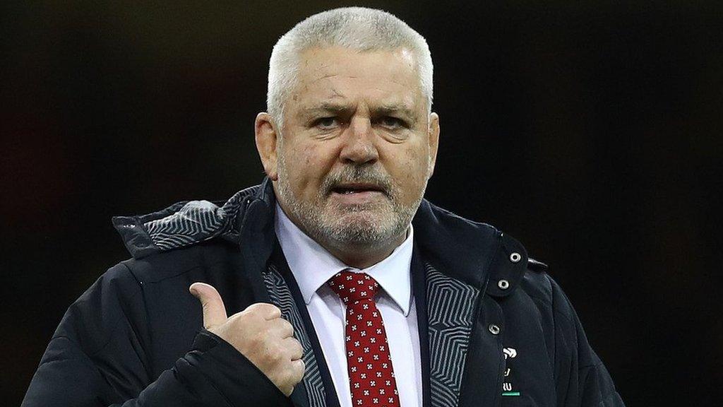 Warren Gatland gives a thumbs up