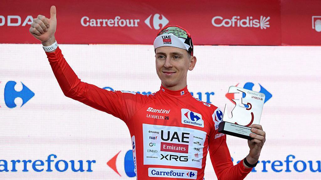 Tadej Pogacar leads the Veulta a Espana