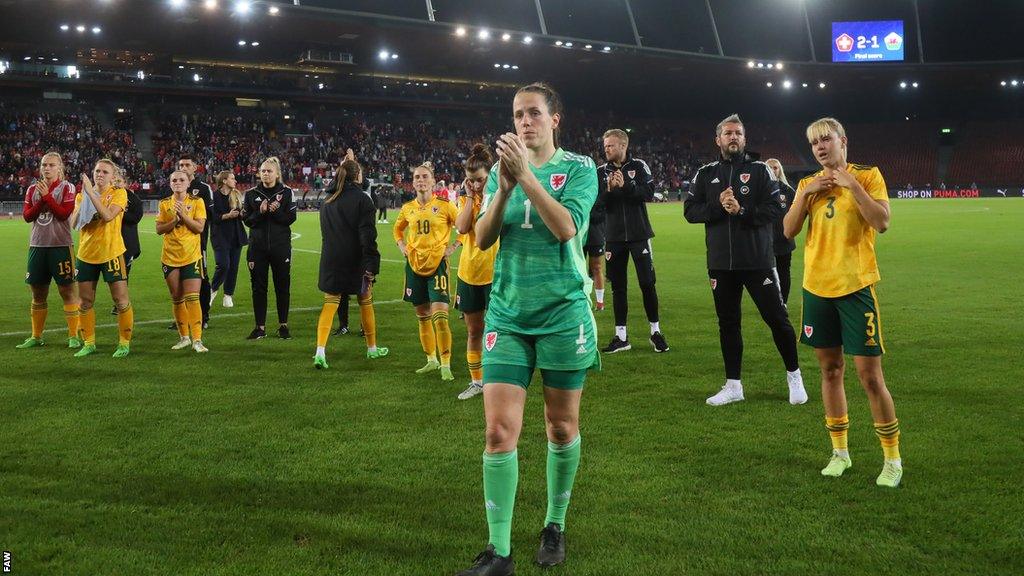 Laura O'Sullivan salutes Wales' travelling support after the World Cup play-off final defeat to Switzerland