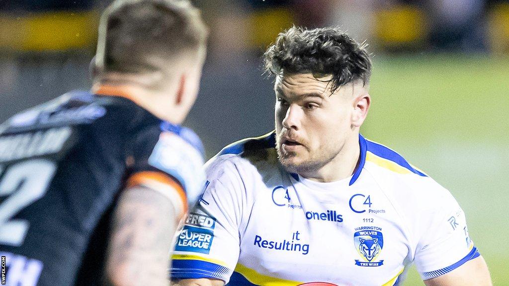 Joe Philbin in action for Warrington