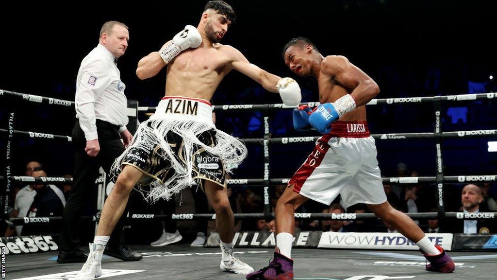 Adam Azim and Santos Reyes fight at Wembley Arena