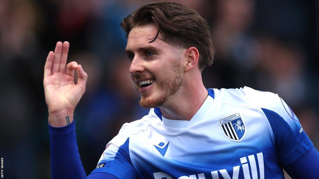 Connor Mahoney scores for Gillingham