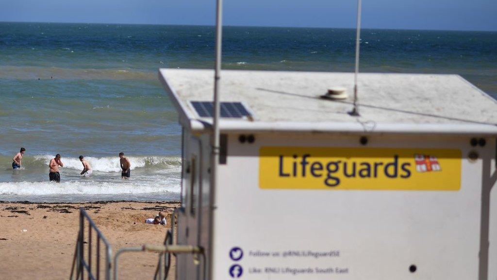 lifeguard-station.