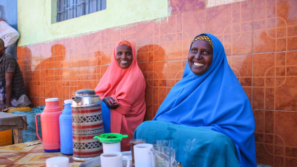 Women selling tea in Somalia