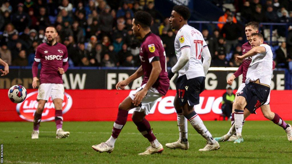 Dion Charles puts Bolton's best chance wide