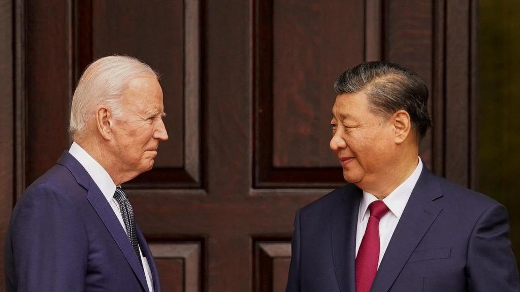 Biden and Xi meet in California