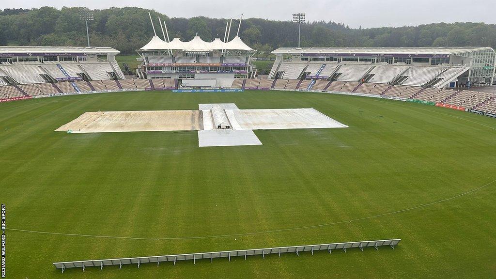 No play at the Ageas Bowl