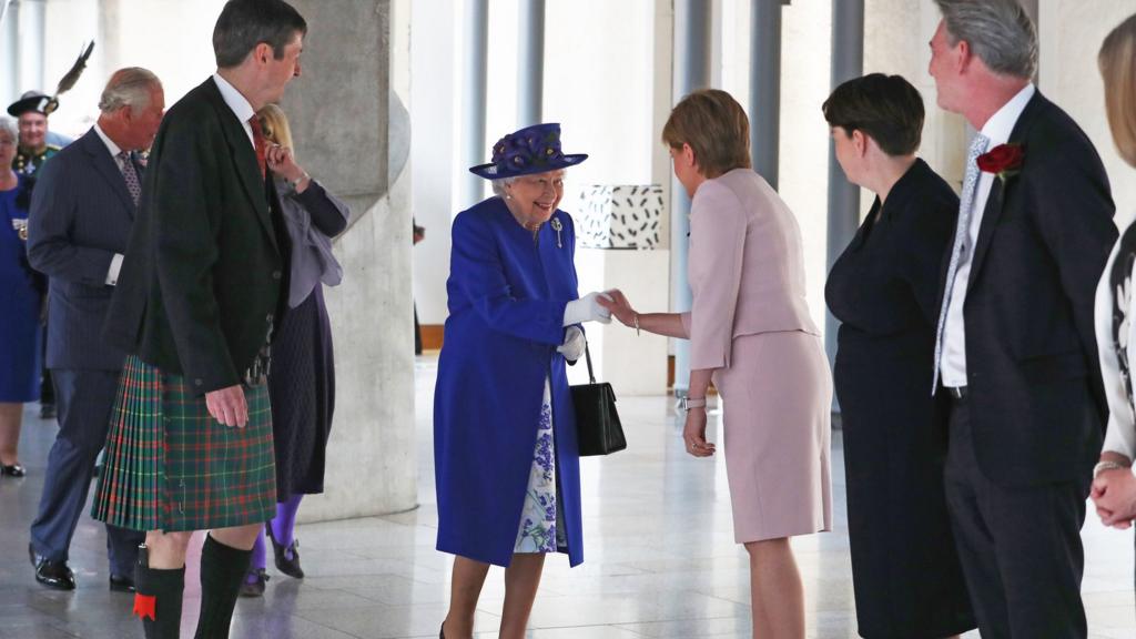 The Queen at parliament