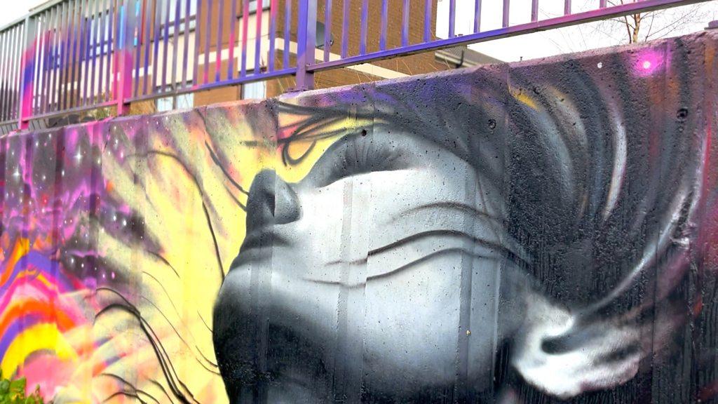 Two artists from County Antrim are painting murals to raises awareness of mental health issues.