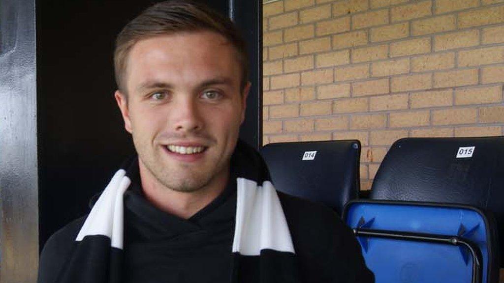 New Port Vale signing Graham Kelly