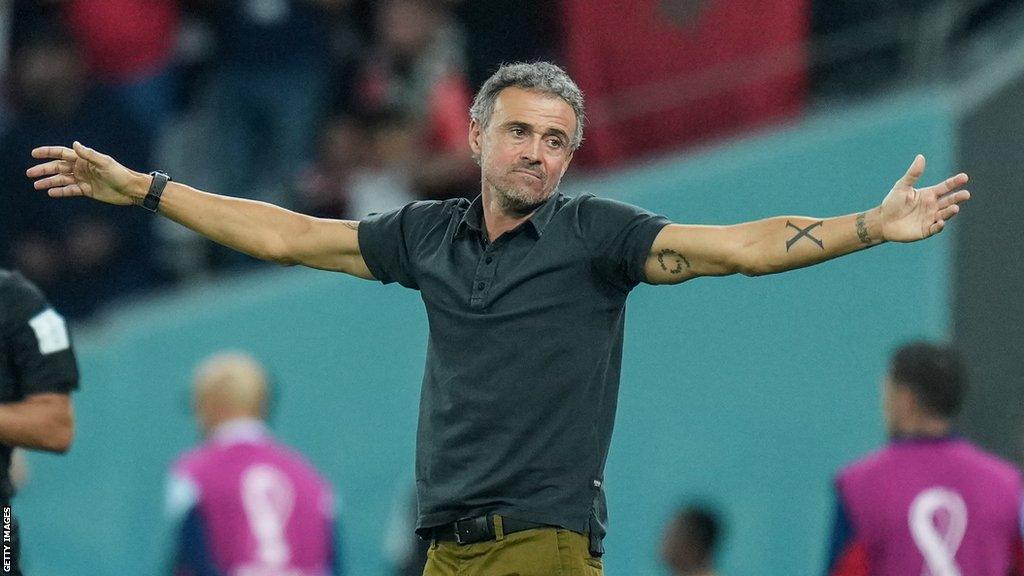 Spain manager Luis Enrique gestures on the touchline during the 2022 World Cup