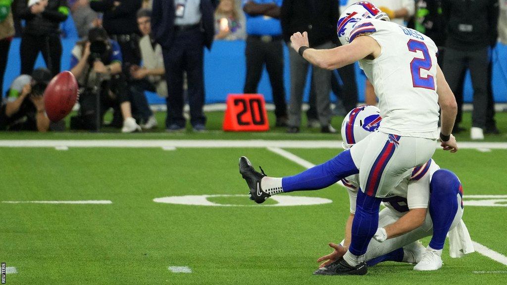 Tyler Bass kicks a field goal to help the Buffalo Bills beat the Los Angeles Chargers