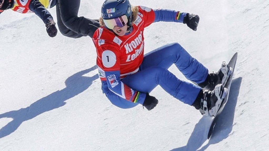 Charlotte Bankes in snowboard cross action