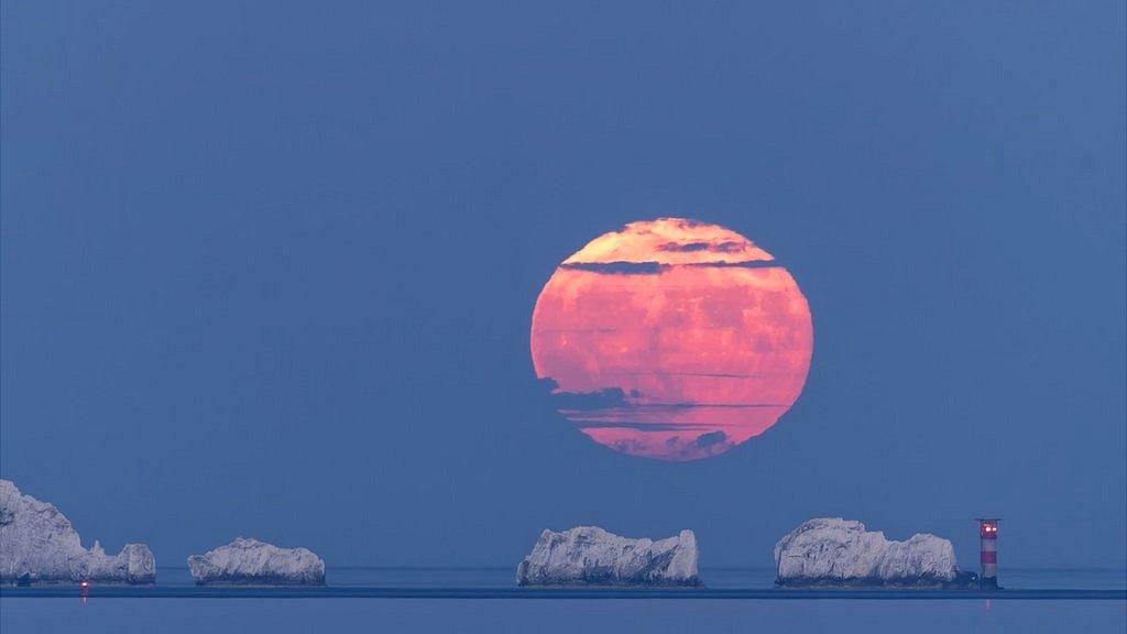 Supermoon over the Needles