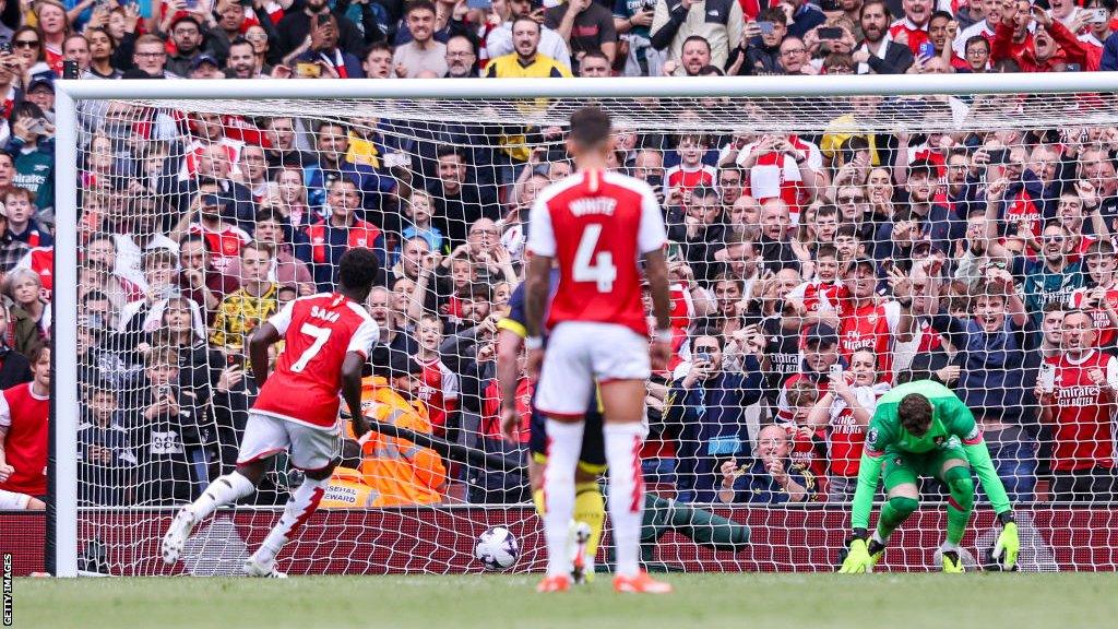 Bukayo Saka scores a penalty against Bournemouth