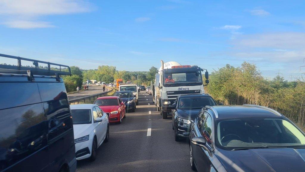 Long lines of traffic on the A420