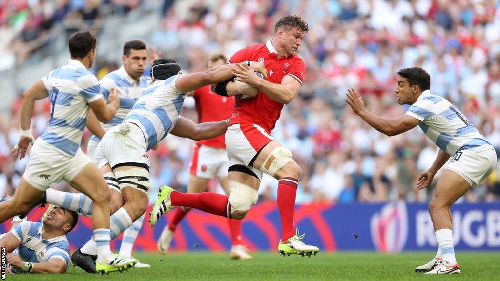 Will Rowlands running against Argentina