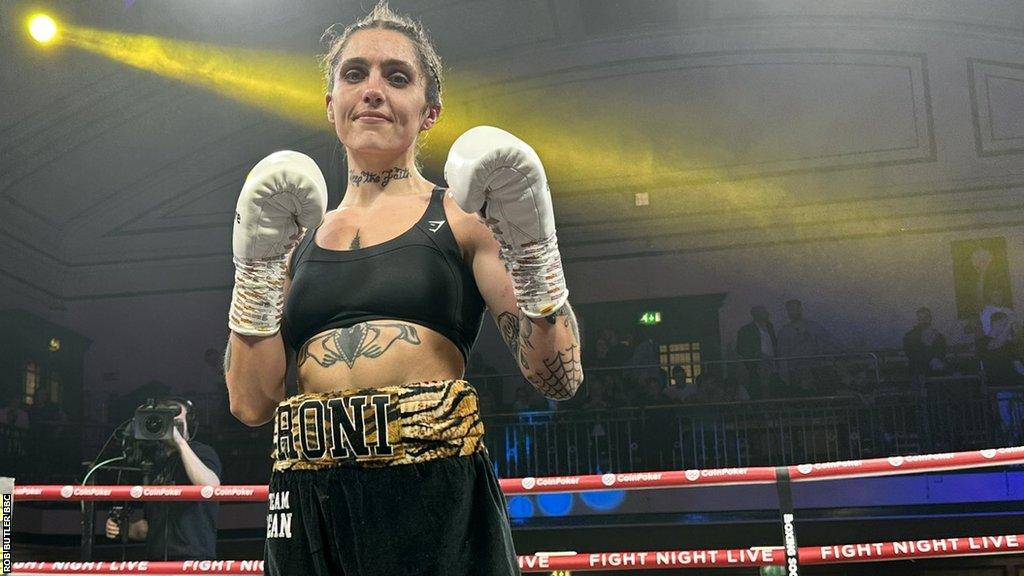 Super-bantamweight Roni Dean won her professional debut at the York Hall in east London