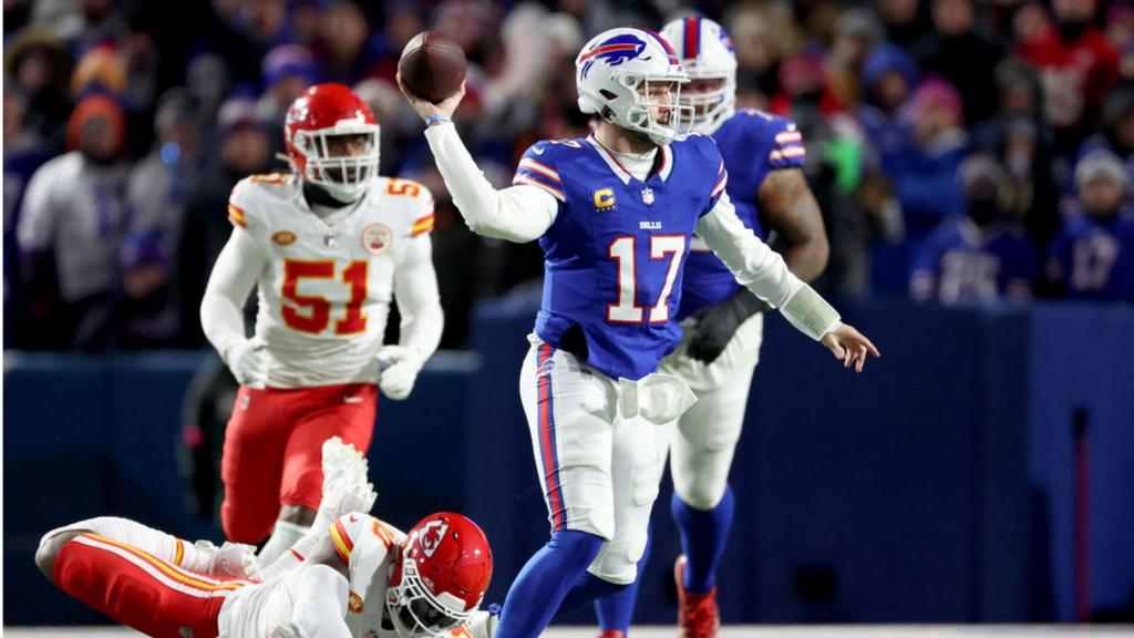 Buffalo Bills v Kansas City Chiefs