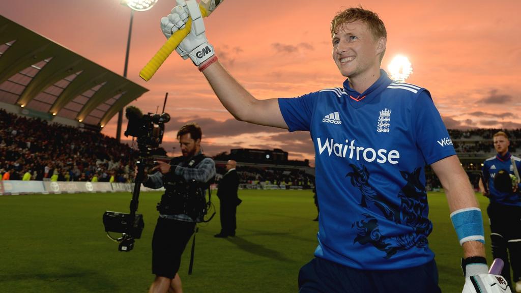 Joe Root celebrates