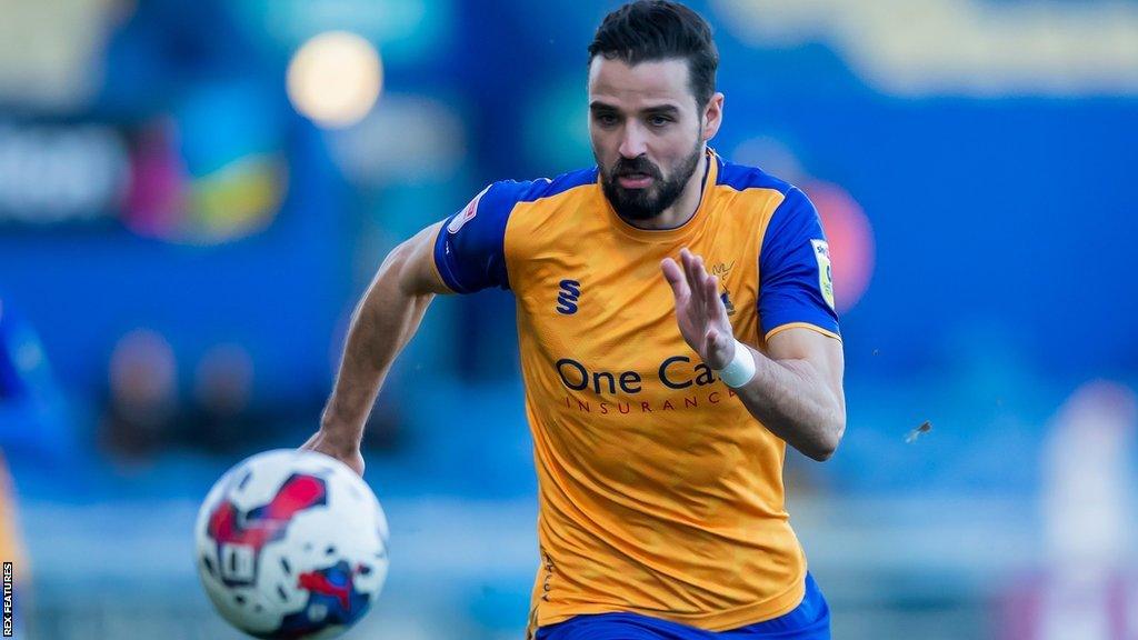 Mansfield Town defender Stephen McLaughlin