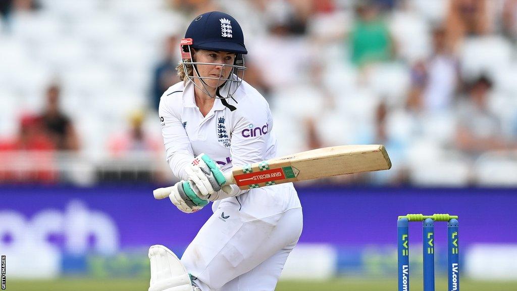 Tammy Beaumont playing cricket for England