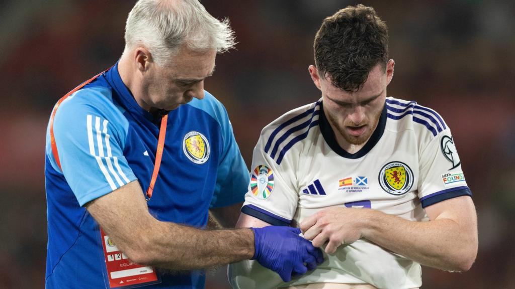 Scotland captain goes off injured