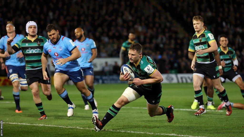 Fraser Dingwall scores for Northampton against Bulls