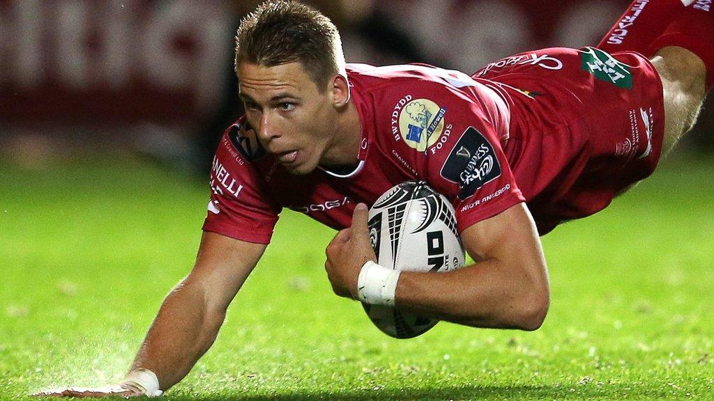 Liam Williams goes over