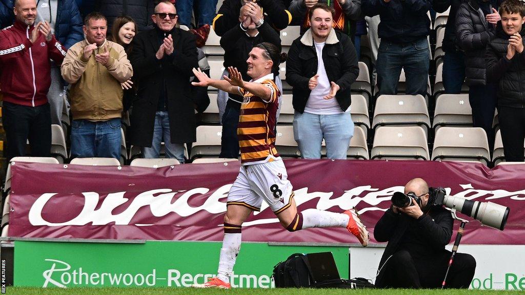 Bradford City's Calum Kavanagh celebrate