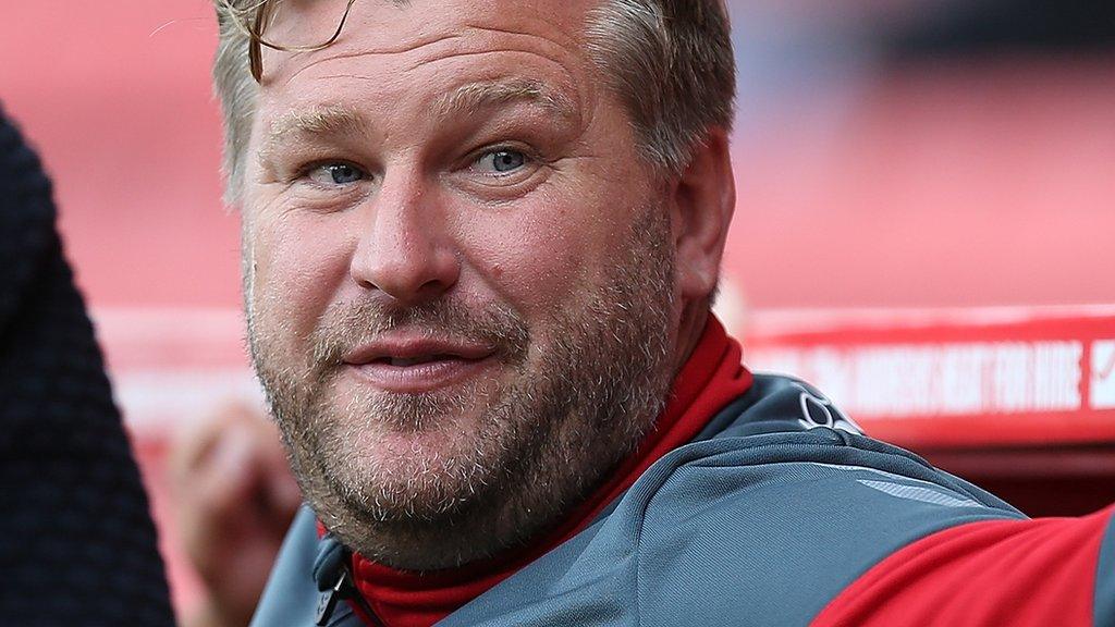 Karl Robinson