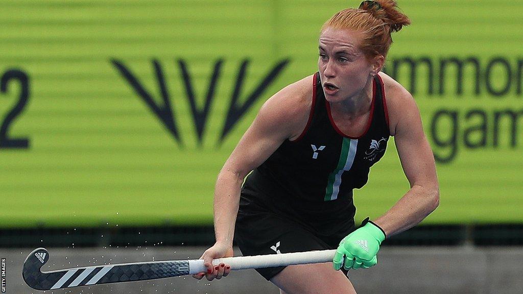 Sarah Jones in action for Wales at the 2022 Commonwealth Games